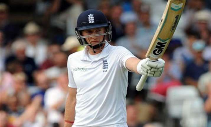 ind vs eng root fights on as seamers restrict england to