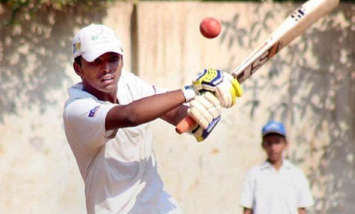 tendulkar harbhajan congratulate dhanawade for smashing 1009