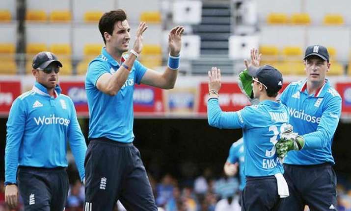 tri series 2015 england wins toss bowls first vs india 6th