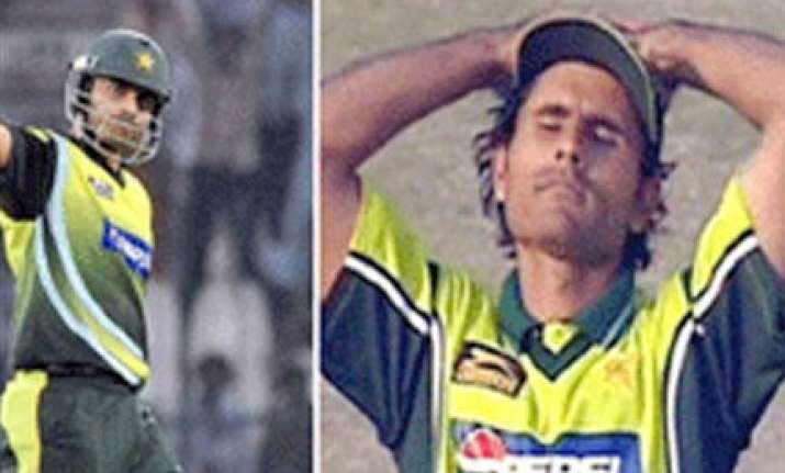 abdul razzaq salman butt in running for t20 world cup