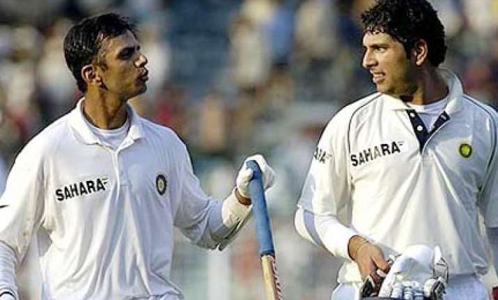 yuvraj dravid return to india s test squad for lanka series