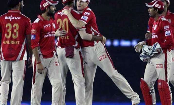 ipl 8 kings xi punjab win rain hit match against rcb