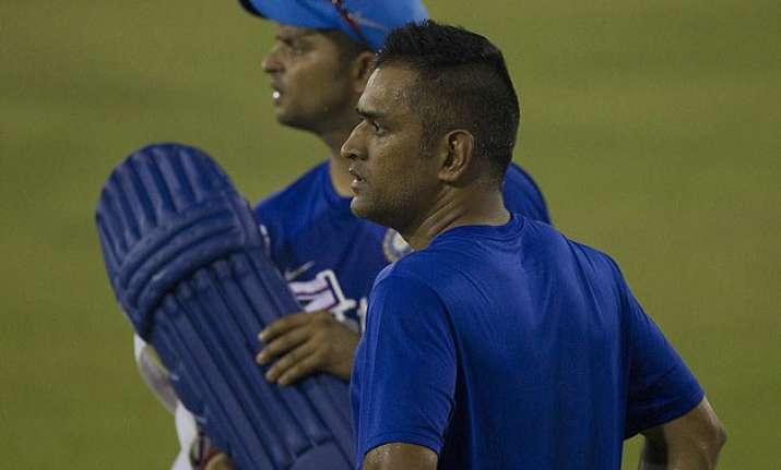 dhoni made a scapegoat can play for another 3 5 years sunil