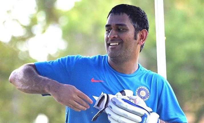 world cup 2015 injury scare for india skipper ms dhoni