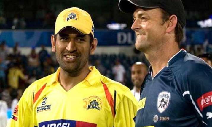 dhoni is an amazing captain and a strong leader gilchrist