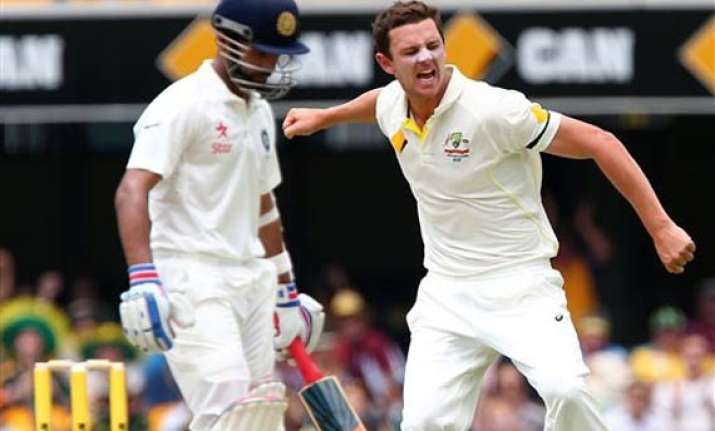 aus vs ind hazzlewood takes five to bowl out india for 408