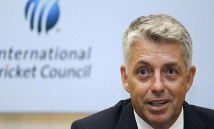 icc differs with own president backs its umpires