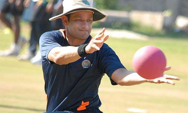 former indian cricketers hrishikesh kanitkar ajay ratra