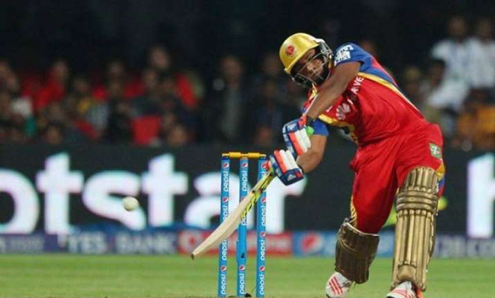ipl 8 young sarfaraz powers rcb to 200 for 7 vs rajasthan