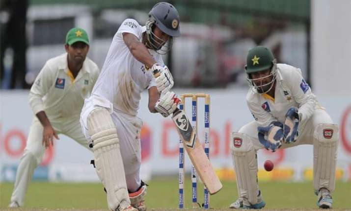 sl vs pak only karunaratne defies yasir as sri lanka reach