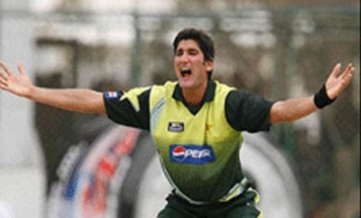 pak fast bowler to go to aus for knee surgery