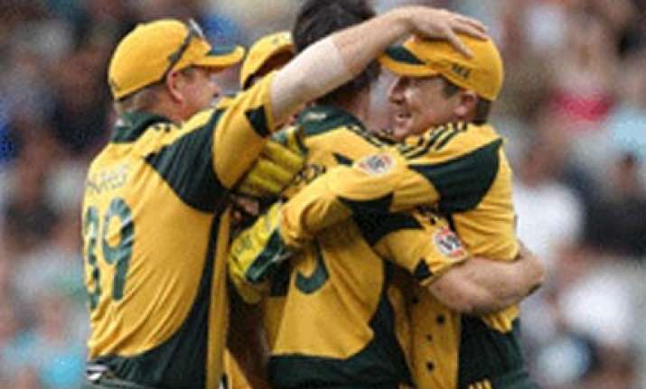 johnson harris guide australia to win in auckland odi
