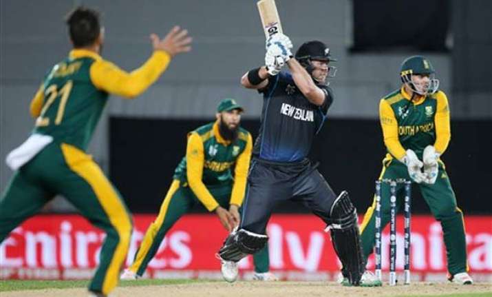 live updates new zealand chokes south africa reaches final