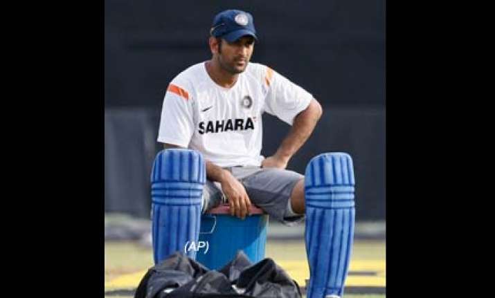 we want to do basic things right dhoni