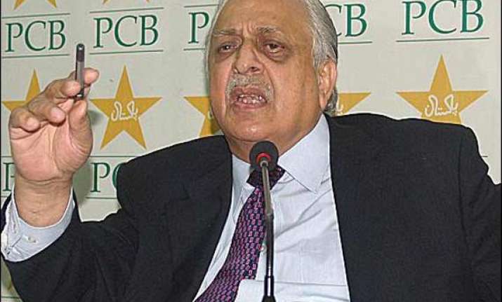 in my opinion afridi shouldn t be in team ejaz butt