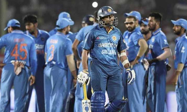 ind vs sl 3rd t20i r ashwin weaves spin magic india bundle
