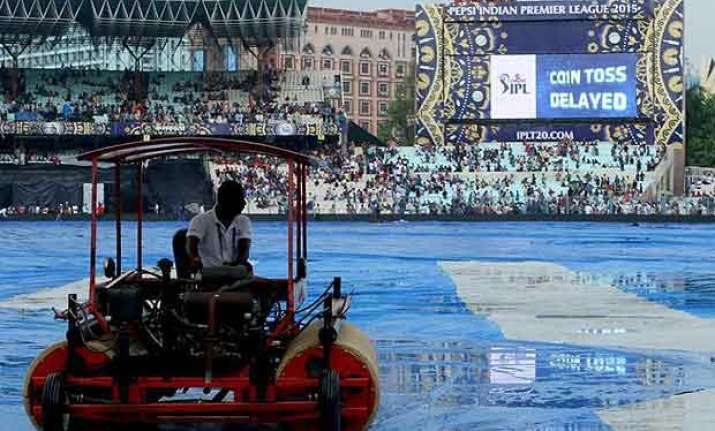 ipl 8 kkr rr share points after match rained off