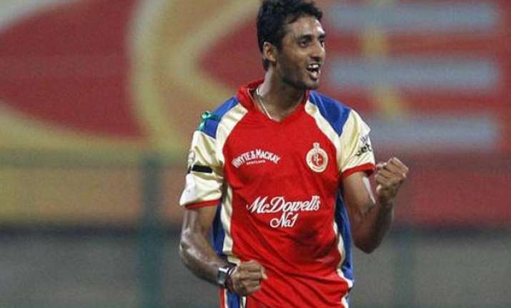ipl 8 sreenath arvind replaces adam milne in rcb squad