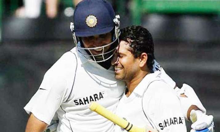 tendulkar laxman move up in icc test rankings