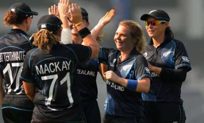 kiwis trounce indian eves to take 2 1 lead