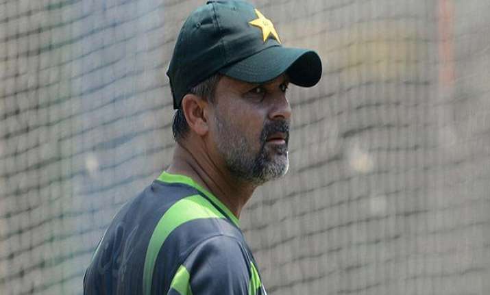 world cup 2015 pcb probes moin khan s casino visit