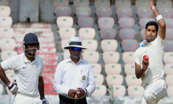 south zone restrict central to 237/7 in duleep trophy final