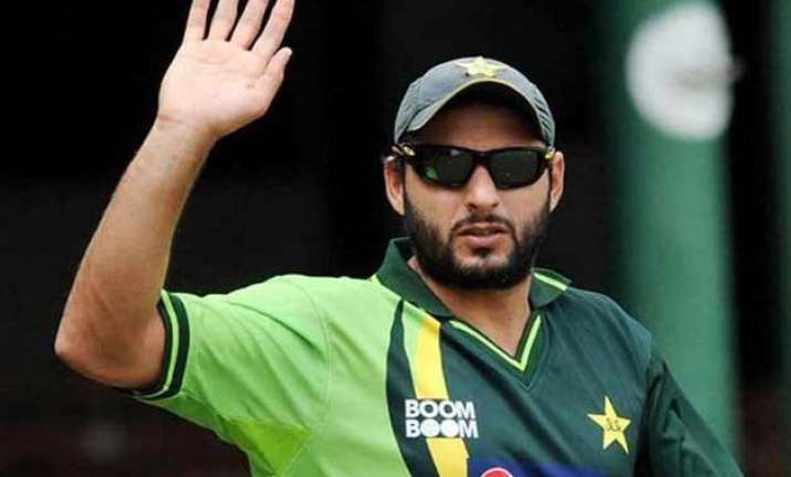 shahid afridi to quit international cricket next year