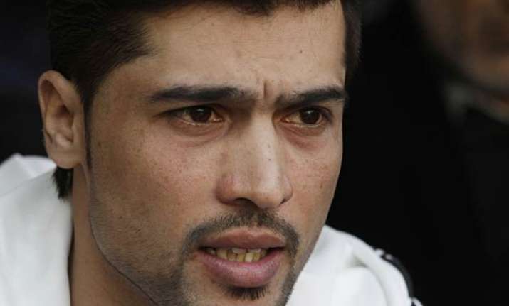 pcb warns disgraced muhammad aamir for misbehaviour