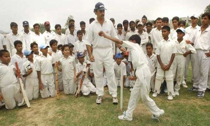 sri lanka 85 school bowlers with suspect action