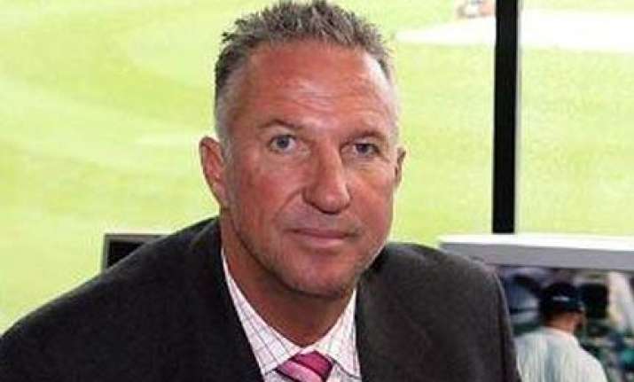 magnificent ponting sailing oz ashes ship on his own botham