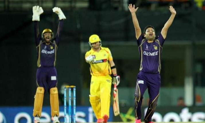 ipl 8 kolkata bowlers restricts chennai to 134 6