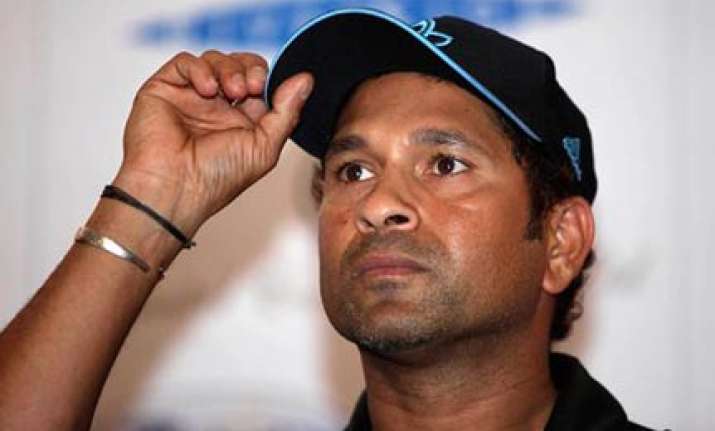 tendulkar uneasy with comparisons with don