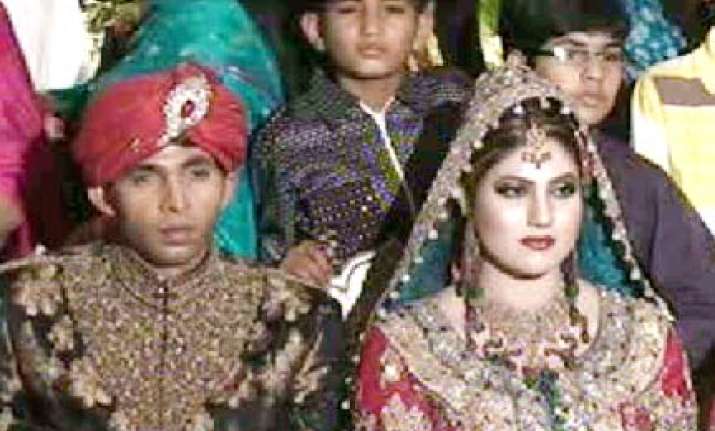 pak bowler mohd asif weds sana hilal in lahore