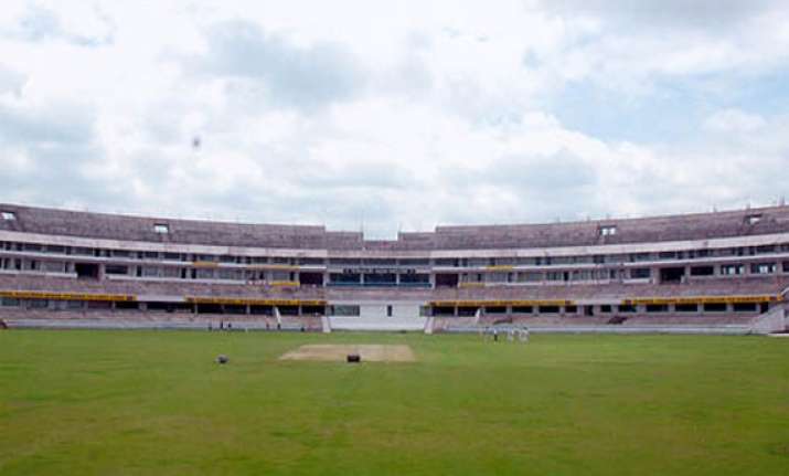 india australia test venue shifted from kanpur to hyderabad