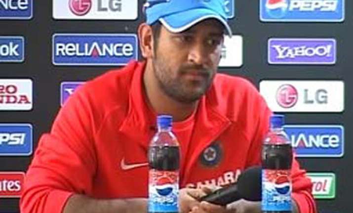 india will miss street smart praveen in world cup dhoni