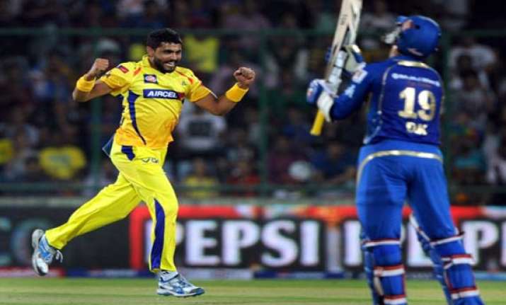 karthik fined five per cent of match fee