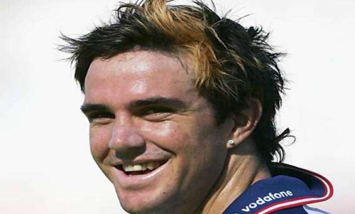 kevin pietersen feels more loved in india than back home