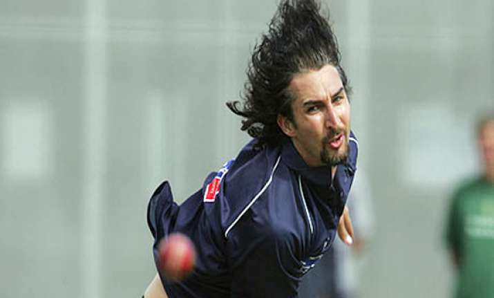 kings xi punjab ropes in gillespie as bowling coach