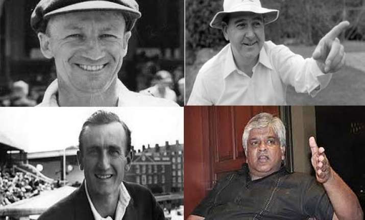 know the cricketers other than gavaskar who ran the cricket