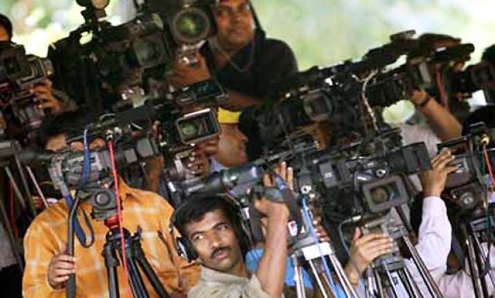 media urged to move ahead and be positive