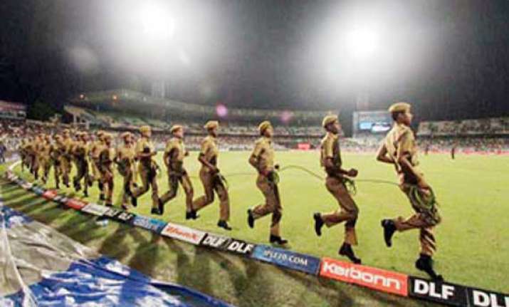 no fool proof security for ipl matches says shinde