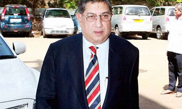 no rift in indian cricket team says bcci