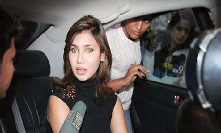 nupur mehta admits she met cricketers at london casino