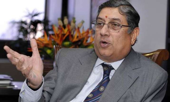 officials former players ask bcci to follow sc order