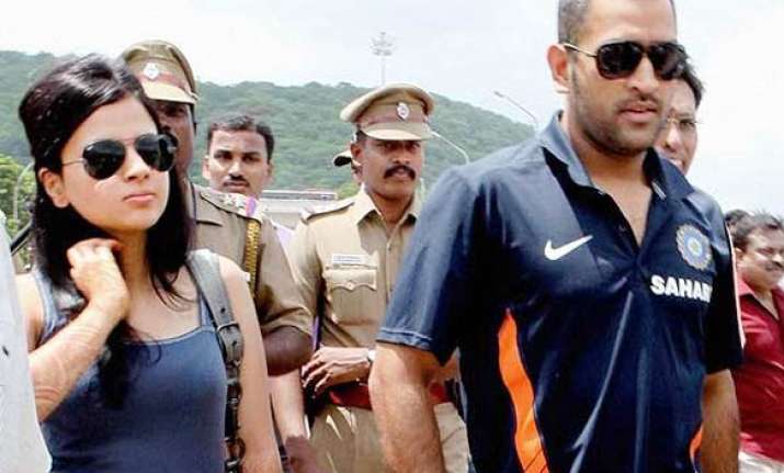 old friend recollects memorable flight with dhoni