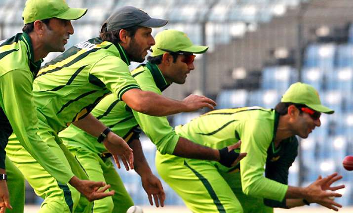 pakistan s flair up against lankan consistency