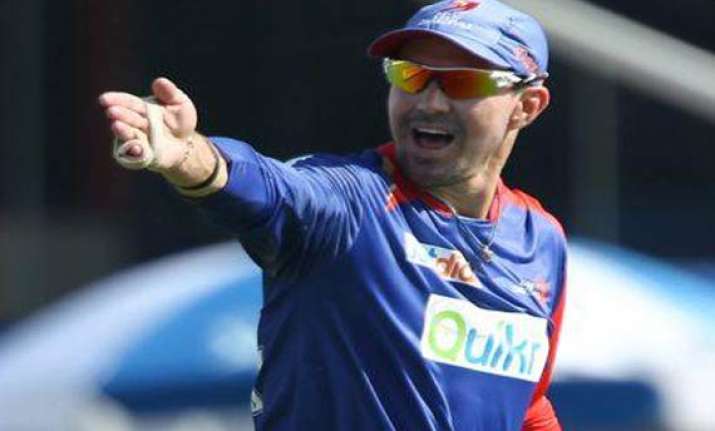 pietersen to open cricket academies in dubai india