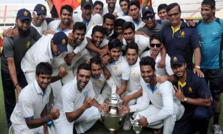 ranji winning karnataka team takes home rs 1 crore reward