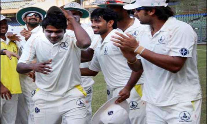 ranji trophy tamil nadu on brink of victory