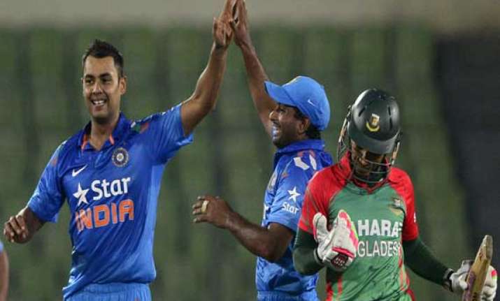 binny s record 6/4 helps india clinch odi series